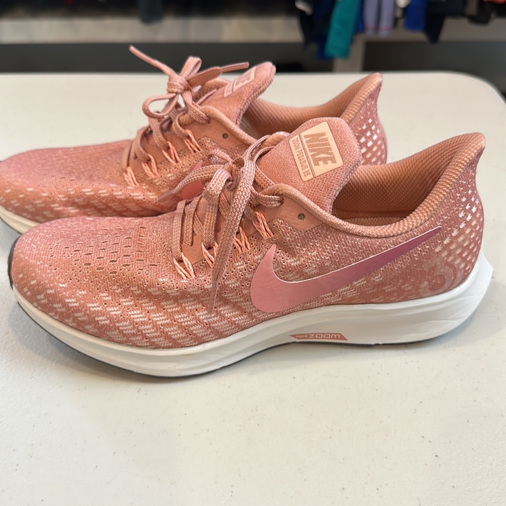 Nike AIR ZOOM PEGASUS 35 Sz 7.5